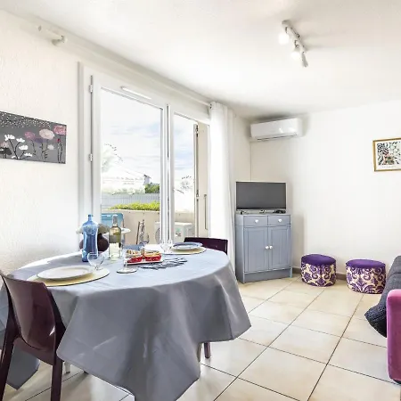 Les Mirandas Ii By Interhome